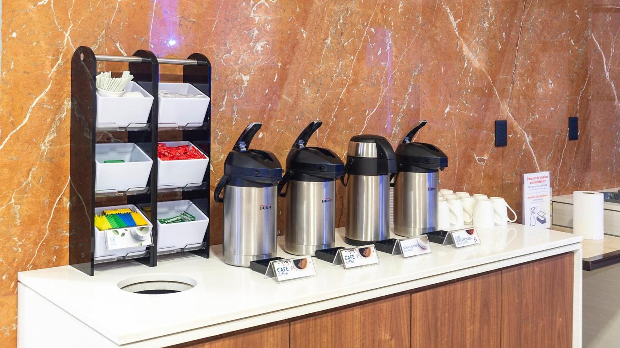 Holiday Inn Express Mexico Santa Fe By Ihg Buitenkant foto