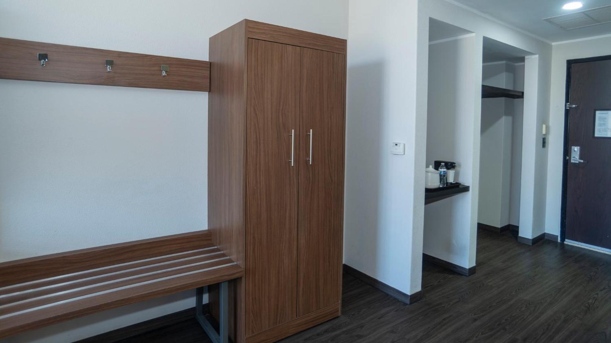 Holiday Inn Express Mexico Santa Fe By Ihg Buitenkant foto