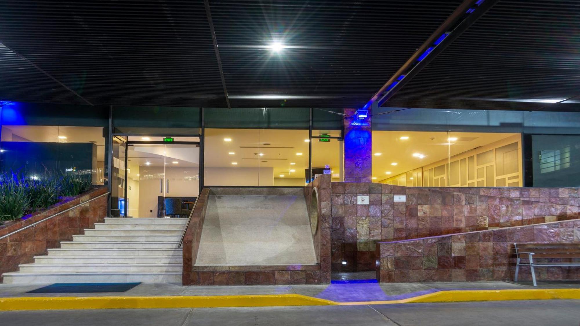 Holiday Inn Express Mexico Santa Fe By Ihg Buitenkant foto