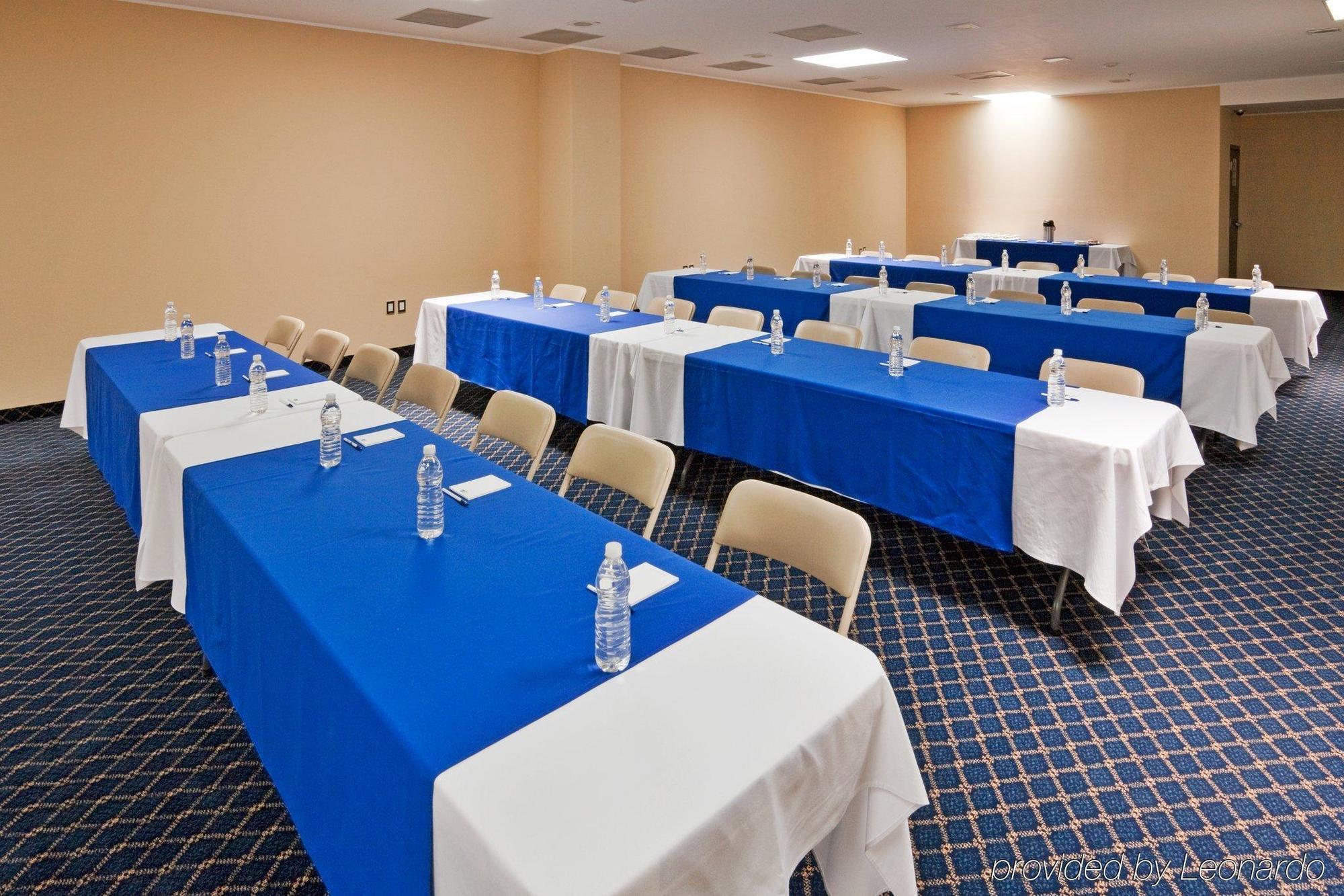 Holiday Inn Express Mexico Santa Fe By Ihg Buitenkant foto