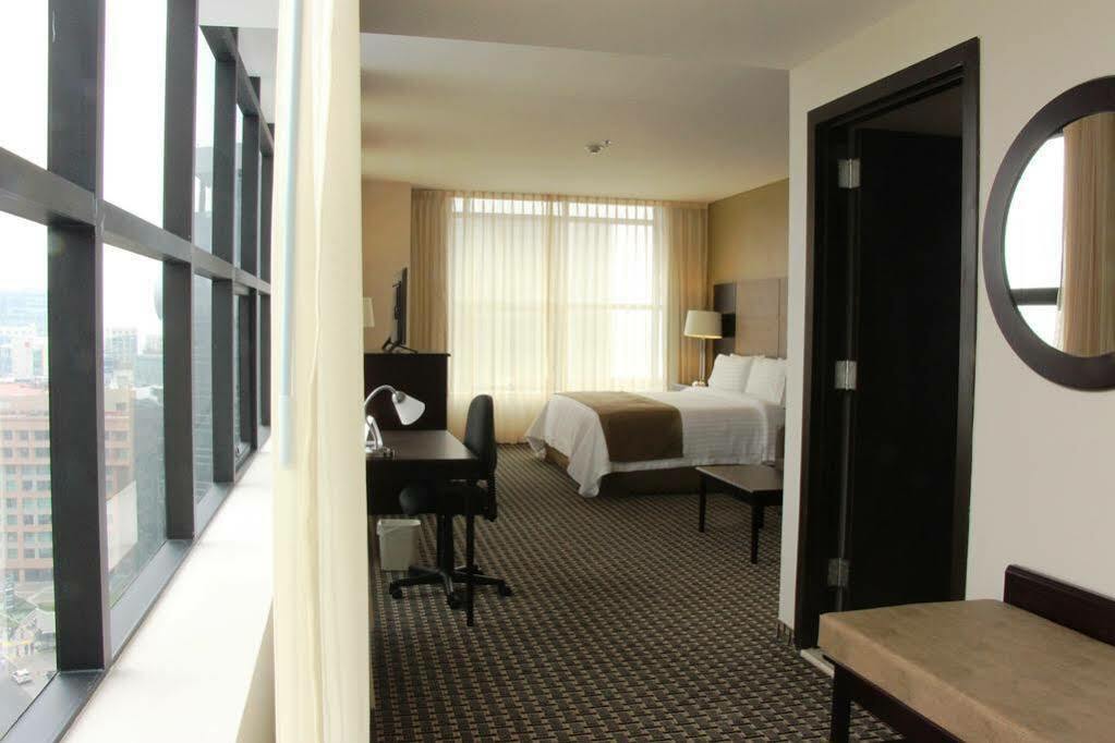 Holiday Inn Express Mexico Santa Fe By Ihg Buitenkant foto