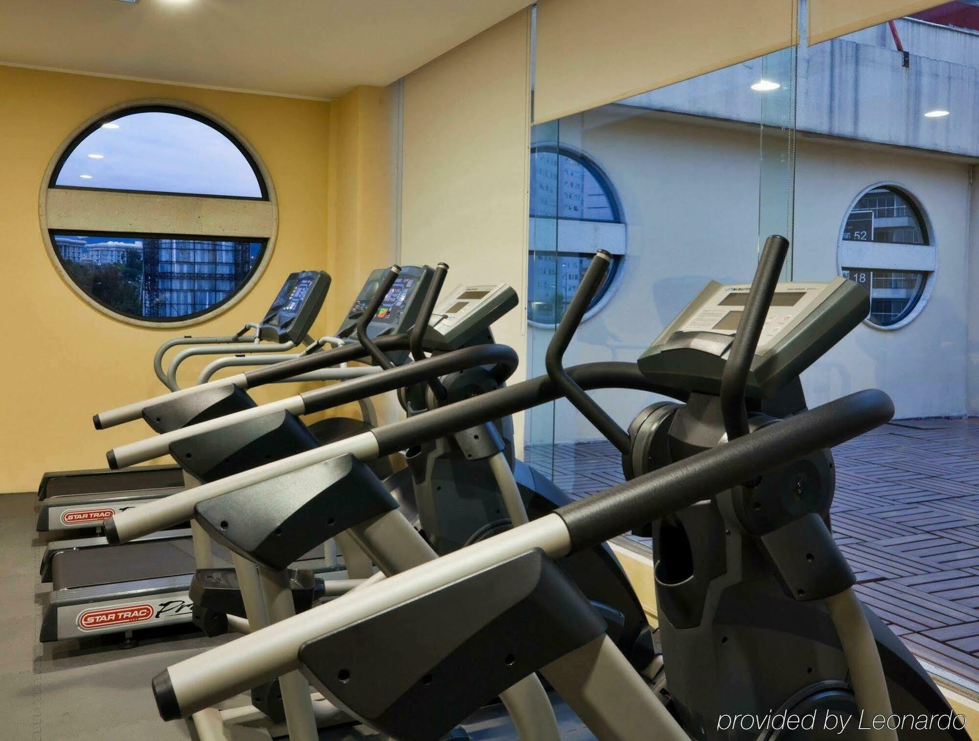 Holiday Inn Express Mexico Santa Fe By Ihg Buitenkant foto